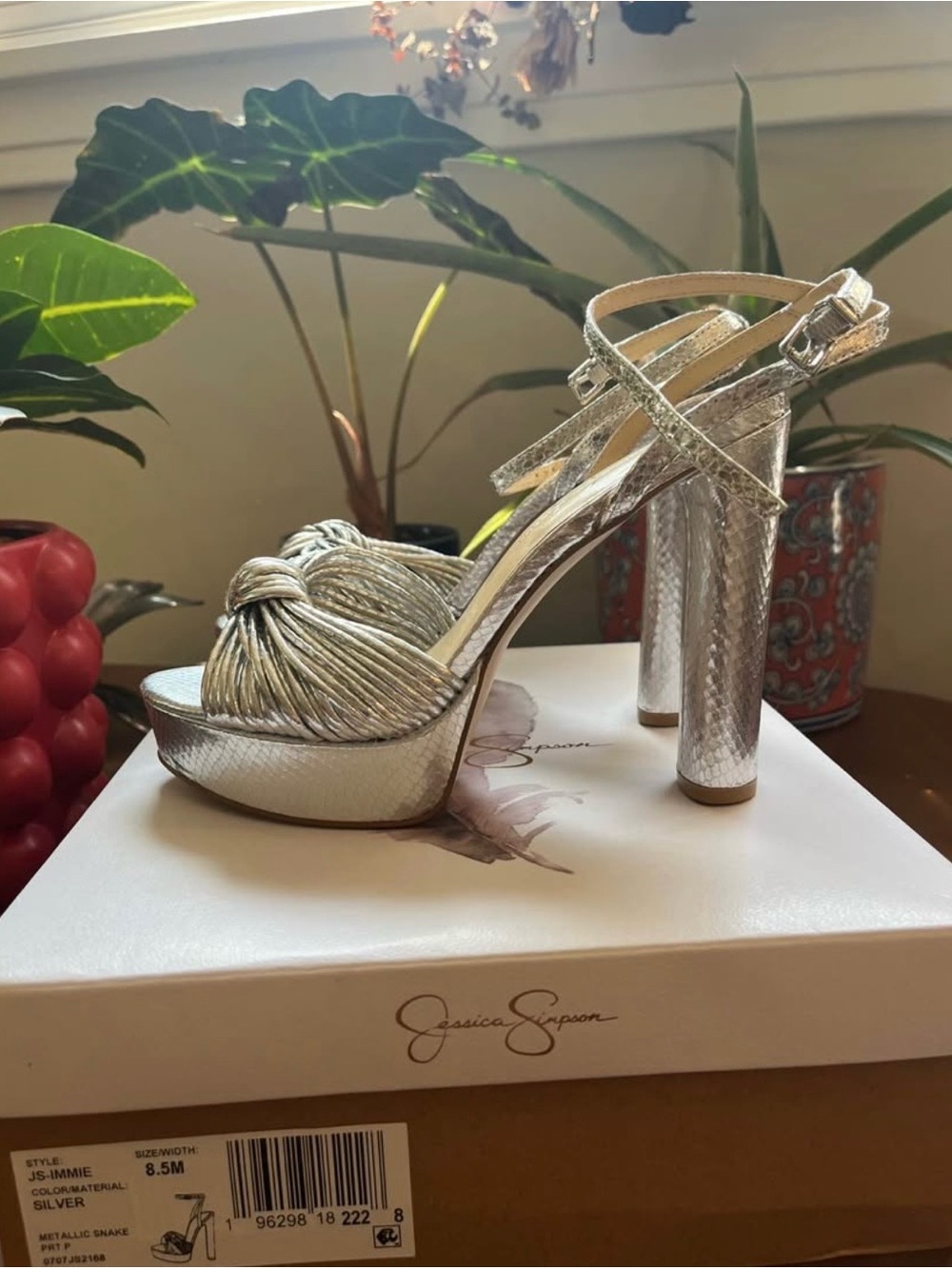 Jessica Simpson Silver Knotted Platform Sandals